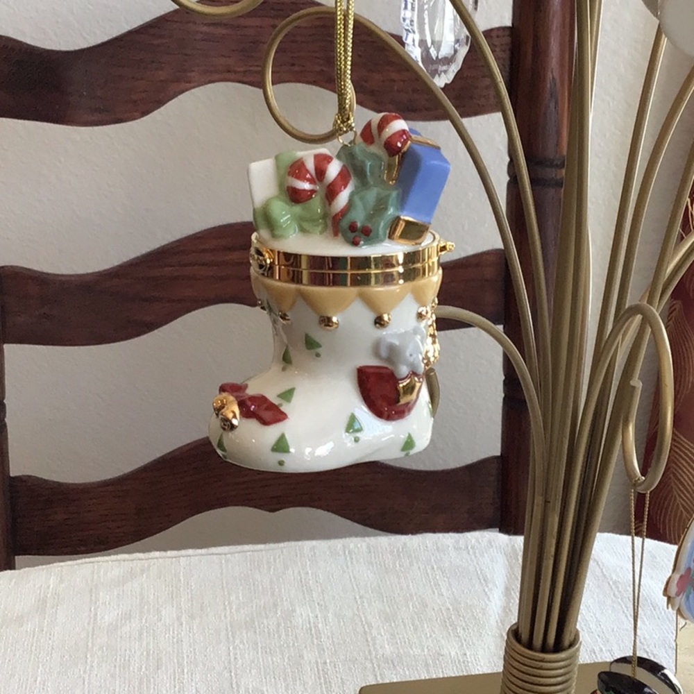 Lenox Christmas Stocking Trinket Box Ornament. 2002.